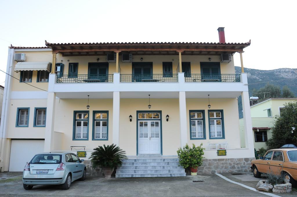 Costa-Rini Hotel Leonidio Bilik gambar
